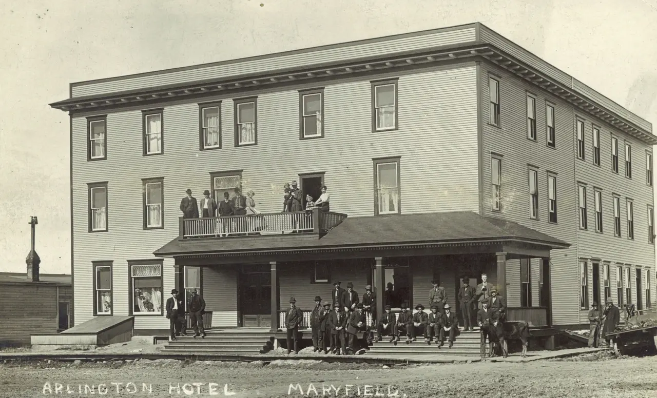 Arlington Hotel, Maryfield, about 1910